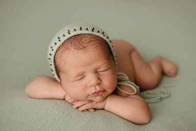 GrisMedio Fotografía especializada newborn, recién nacidos y embarazo en zaragoza